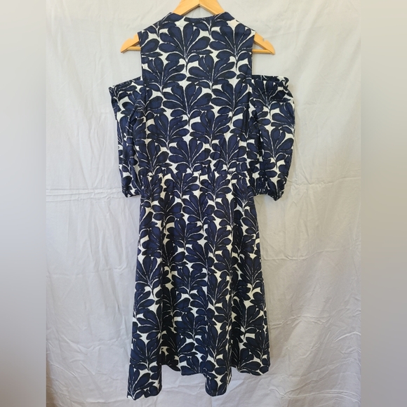 DONNA KARAN Palm Print Cold-Shoulder Midi Dress - Picture 5 of 8